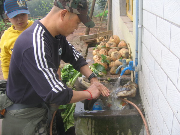 dvubb 图片点击可在新窗口打开查看