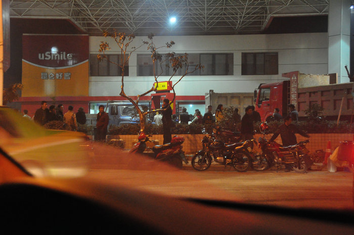 dvubb 图片点击可在新窗口打开查看