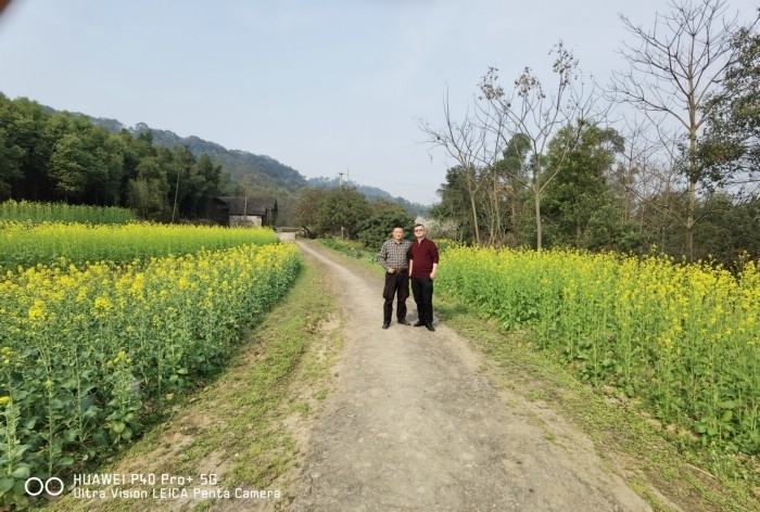 dvubb 图片点击可在新窗口打开查看